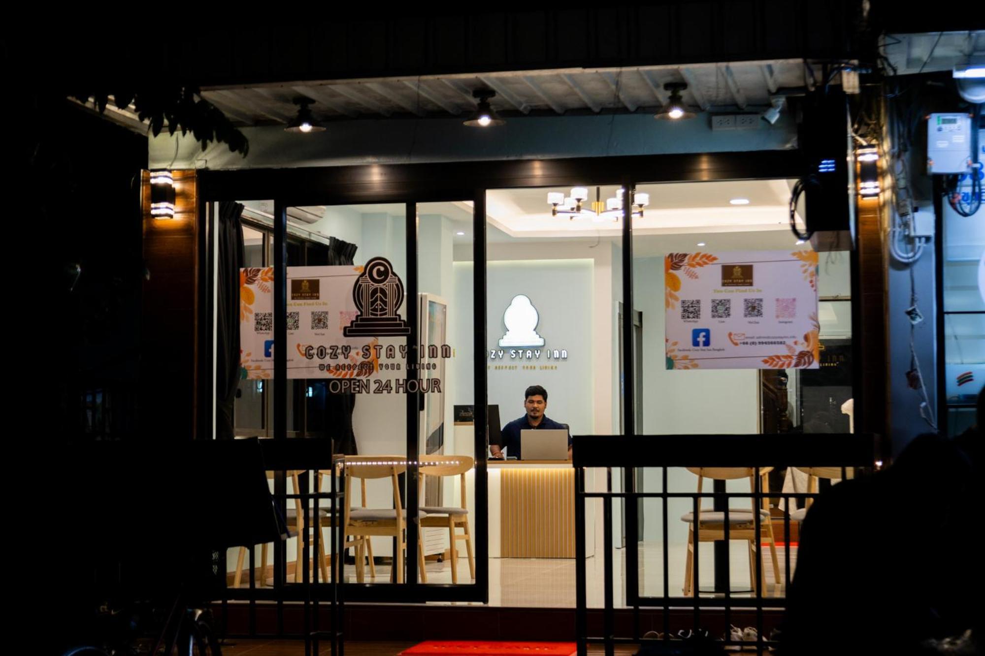 Cozy Stay Inn 방콕 외부 사진